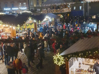 Vánoční koncert Grande Moravia, návštěva vánočních trhů v Olomouci a koncert Hradišťanu v muzeu kočárů v Čechách pod Kosířem.